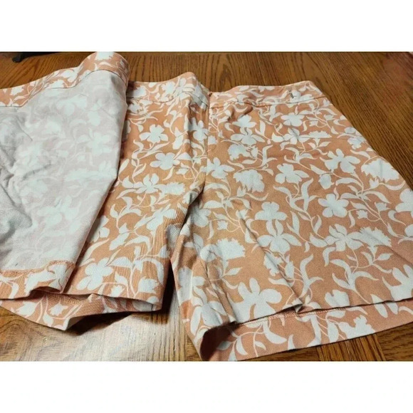 ANN TAYLOR IVORY PEACH FLORAL SKORT SIZE 14 - Picture 3 of 8